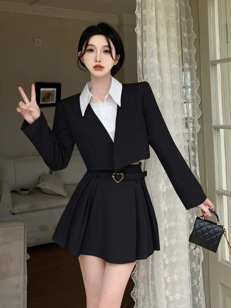 High Quality Autumn Fake Two-piece Blazer Coat + Pleated Skirt Suit Korean Fashion OL 2 Piece Sets Women Outfit Conjuntos Cortos
High Quality Autumn Fake Two-piece Blazer Coat + Pleated Skirt Suit Korean Fashion OL 2 Piece Sets Women Outfit Conjuntos Cortos