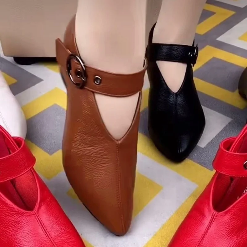 2023Summer New Solid Color All-match High-heeled Shoes Women's Buckle Soft-faced Pointed Toe Thick-heeled Leather Shoes Women
2023Summer New Solid Color All-match High-heeled Shoes Women's Buckle Soft-faced Pointed Toe Thick-heeled Leather Shoes Women