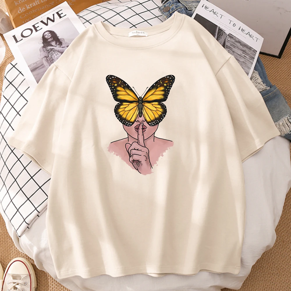 Футболка мужская с милым принтом бабочки, простая летняя спортивная приталенная рубашка с круглым вырезом, с коротким рукавом, в стиле ретр... 
Футболка мужская с милым принтом бабочки, простая летняя спортивная приталенная рубашка с круглым вырезом, с коротким рукавом, в стиле ретр...