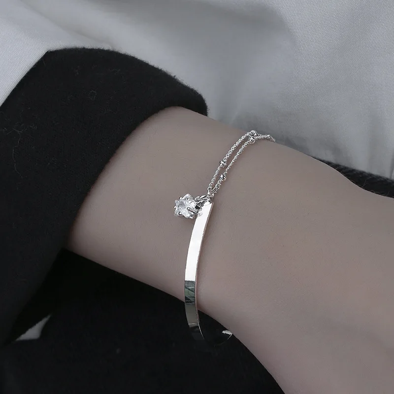 Retro Hong Kong Style Sweet Bracelet 2022 Trendy All-match Flash Diamond Double-layer Five-pointed Star Bracelet For Women
Retro Hong Kong Style Sweet Bracelet 2022 Trendy All-match Flash Diamond Double-layer Five-pointed Star Bracelet For Women