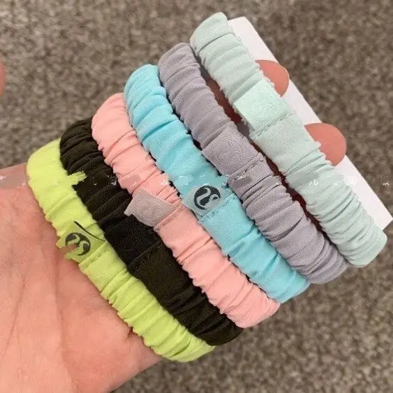 Новинка 2023, резинки для волос Lulu для йоги, резинки для волос для йоги, однотонные спортивные эластичные повязки на голову, лента для фитнеса, ...
Новинка 2023, резинки для волос Lulu для йоги, резинки для волос для йоги, однотонные спортивные эластичные повязки на голову, лента для фитнеса, ...