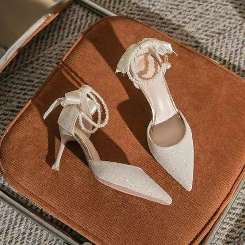 Designer Sandals Women Velvet High Heels Luxury pearl Chains Summer Ankle Strap Party Shoes Star Style Wedding Prom Shoes New 34
Designer Sandals Women Velvet High Heels Luxury pearl Chains Summer Ankle Strap Party Shoes Star Style Wedding Prom Shoes New 34