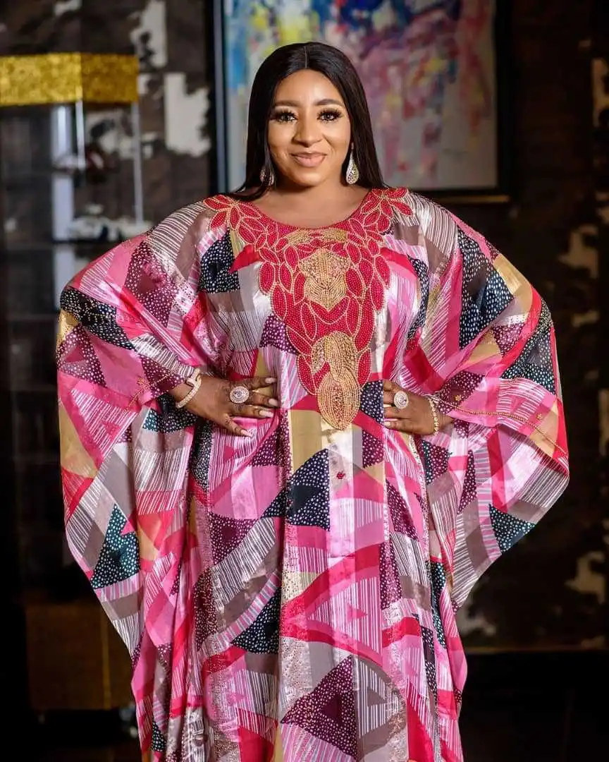 2022 African Dresses for Women Vetement Femme Fall Dashiki Hot Drilling Boubou Robe Africain Femme Abaya Dubai Long Kaftan Dress
2022 African Dresses for Women Vetement Femme Fall Dashiki Hot Drilling Boubou Robe Africain Femme Abaya Dubai Long Kaftan Dress