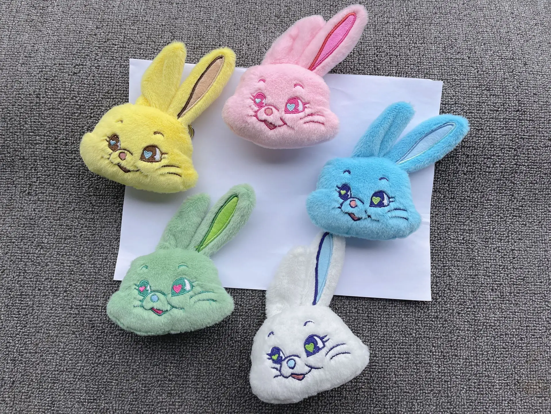 KPOP Plush Keychain Cartoon Plush Doll Bag Accessories 15cm Same Style Home Decoration Plush keychain Dolls Fans Gifts
KPOP Plush Keychain Cartoon Plush Doll Bag Accessories 15cm Same Style Home Decoration Plush keychain Dolls Fans Gifts