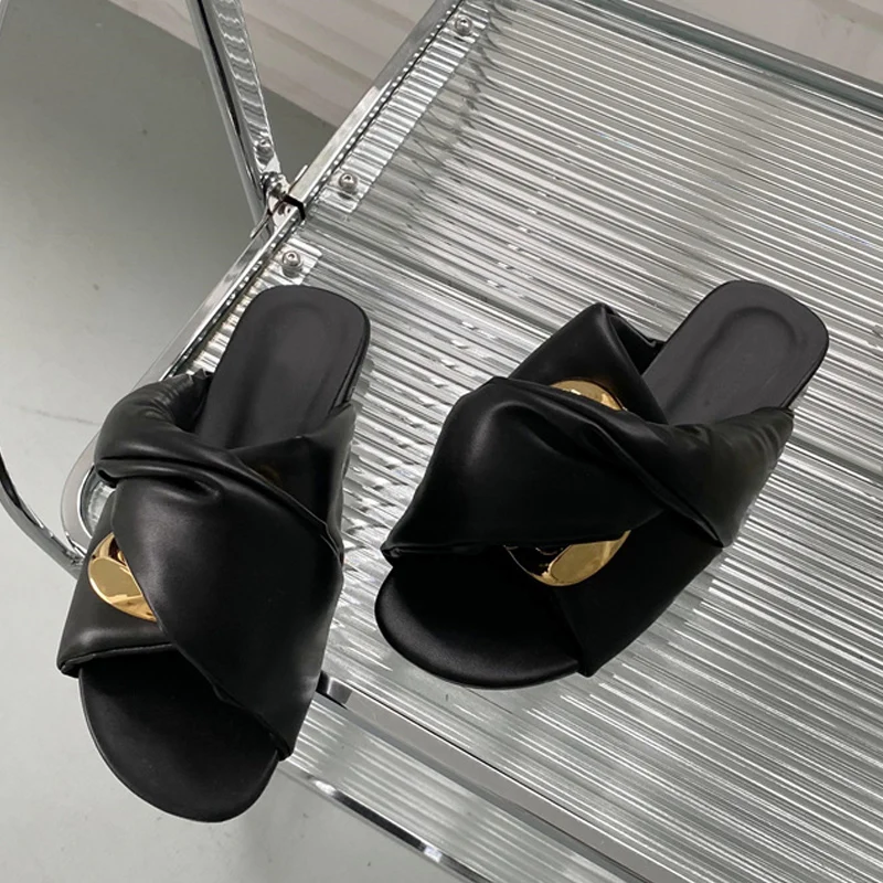 High Quality Designer Women Slides Cozy Soft Leather Flat Slippers Summer Outdoor Open Toe Metal Buckle Sandals Shoes Flip Flops
High Quality Designer Women Slides Cozy Soft Leather Flat Slippers Summer Outdoor Open Toe Metal Buckle Sandals Shoes Flip Flops