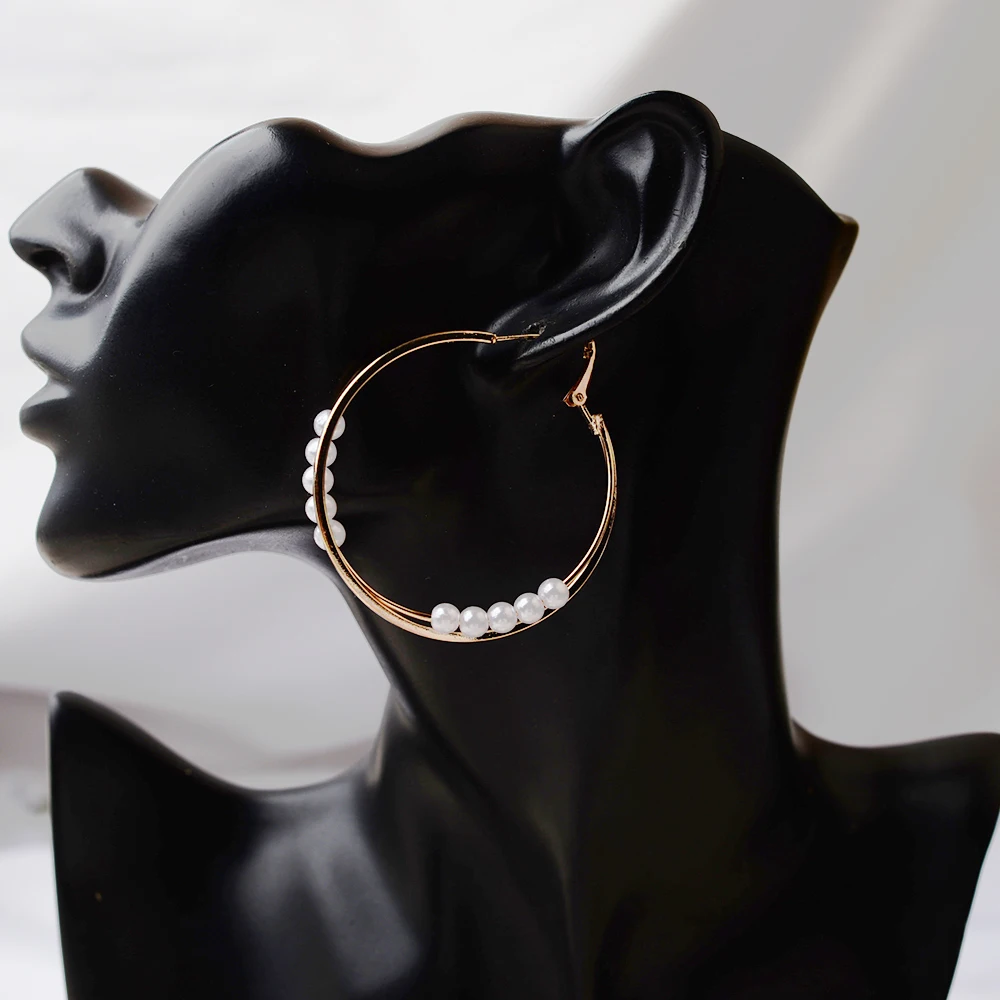 Gold Color Double Layers Metal Imitation Pearl Big Round Hoop Earrings for Women New Temperament Exaggerated Earrings Jewelry
Gold Color Double Layers Metal Imitation Pearl Big Round Hoop Earrings for Women New Temperament Exaggerated Earrings Jewelry