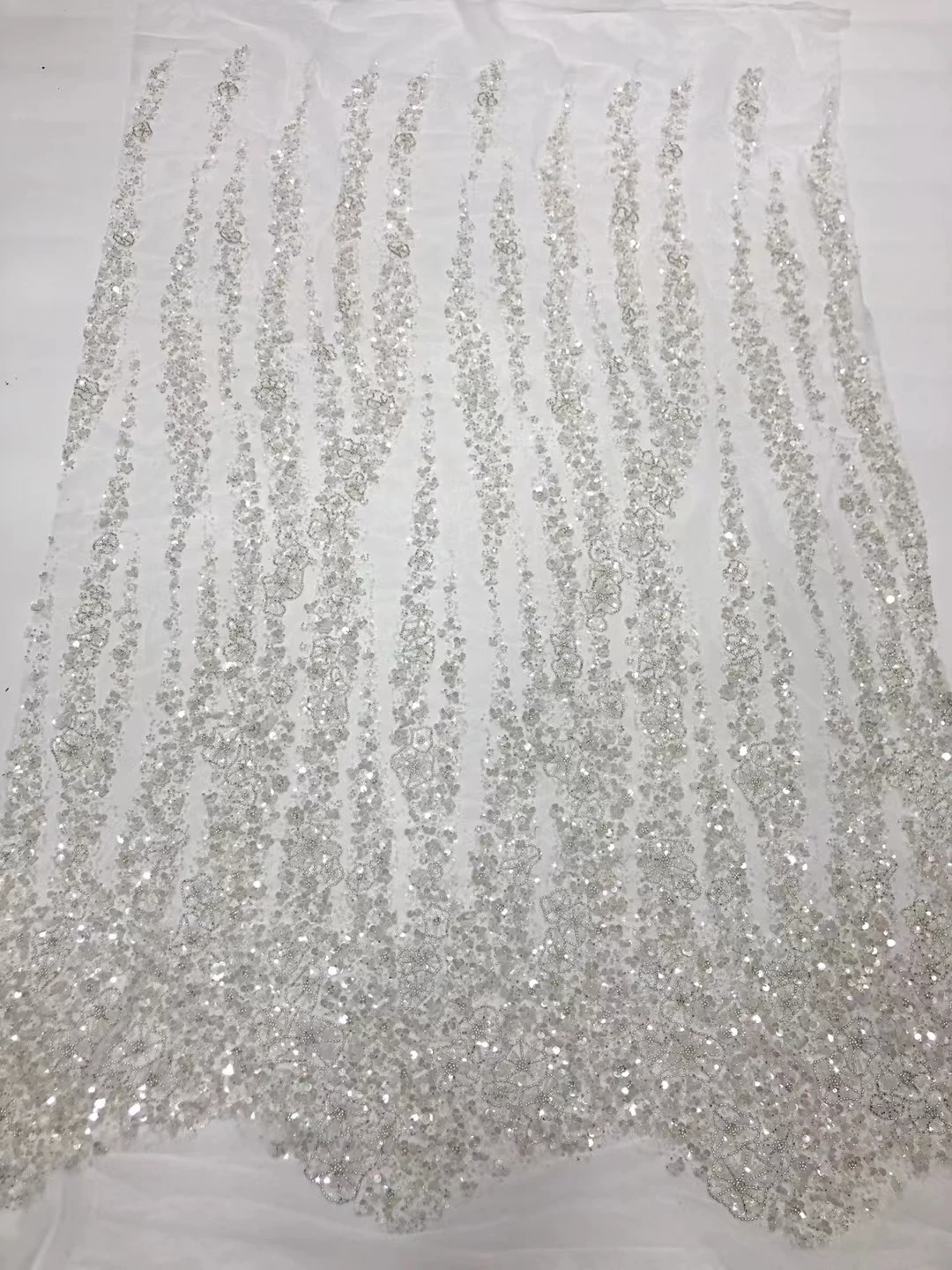 5y Latest Africa Embroidered Tulle Net Fabric With Beads High Quality Luxury With Sequins Net Lace For Evening Or Party Dress
5y Latest Africa Embroidered Tulle Net Fabric With Beads High Quality Luxury With Sequins Net Lace For Evening Or Party Dress