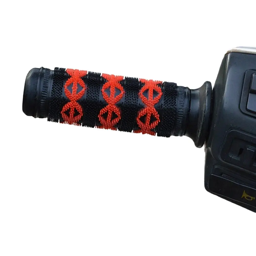 1 Pair Universal Motorcycle Bike Handlebar Cover Grips Anti-Slip Soft Rubber Handlebar Cover Cycling
1 Pair Universal Motorcycle Bike Handlebar Cover Grips Anti-Slip Soft Rubber Handlebar Cover Cycling