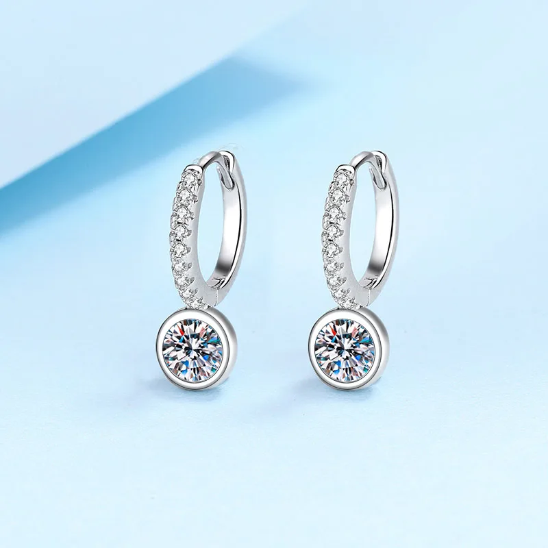 NWOS U 1CT серьги-клипсы с камнем момулберри 925 пробы серебряные VVS1EX сверкающие серьги на День святого Валентина роскошные ювелирные изделия в п...
NWOS U 1CT серьги-клипсы с камнем момулберри 925 пробы серебряные VVS1EX сверкающие серьги на День святого Валентина роскошные ювелирные изделия в п...