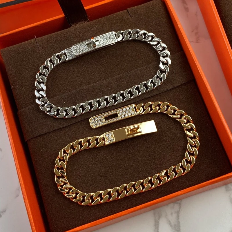 925 gold-plated European style full diamond pig nose bracelet for ladies girlfriends fashion light luxury jewelry gift 
925 gold-plated European style full diamond pig nose bracelet for ladies girlfriends fashion light luxury jewelry gift