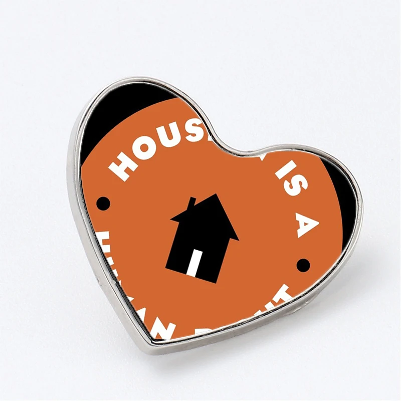 Брошь в виде либа «Право человека»
Брошь в виде либа «Право человека»