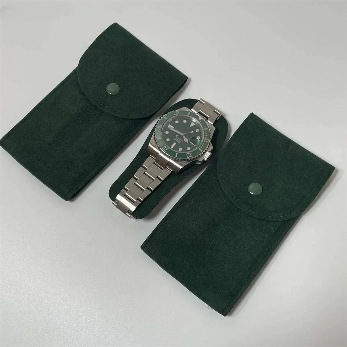 Factory Outlet Green Watch Bag Original Protective Pocket Flannel Pouch Watches Pockets Green Storage Bags For GMT Watch Box
Factory Outlet Green Watch Bag Original Protective Pocket Flannel Pouch Watches Pockets Green Storage Bags For GMT Watch Box