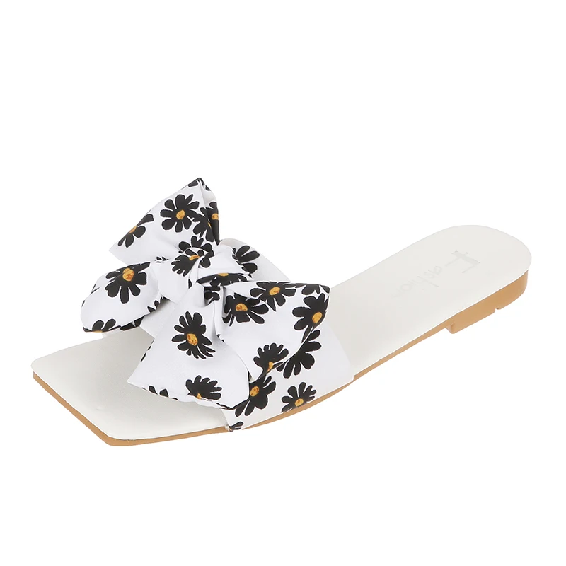 New Fashion Ladies Sandals Summer Bow Women's Shoes Flat Sandals Rubber Shoes Color-block Slippers Classic Ladies Flat Slippers
New Fashion Ladies Sandals Summer Bow Women's Shoes Flat Sandals Rubber Shoes Color-block Slippers Classic Ladies Flat Slippers