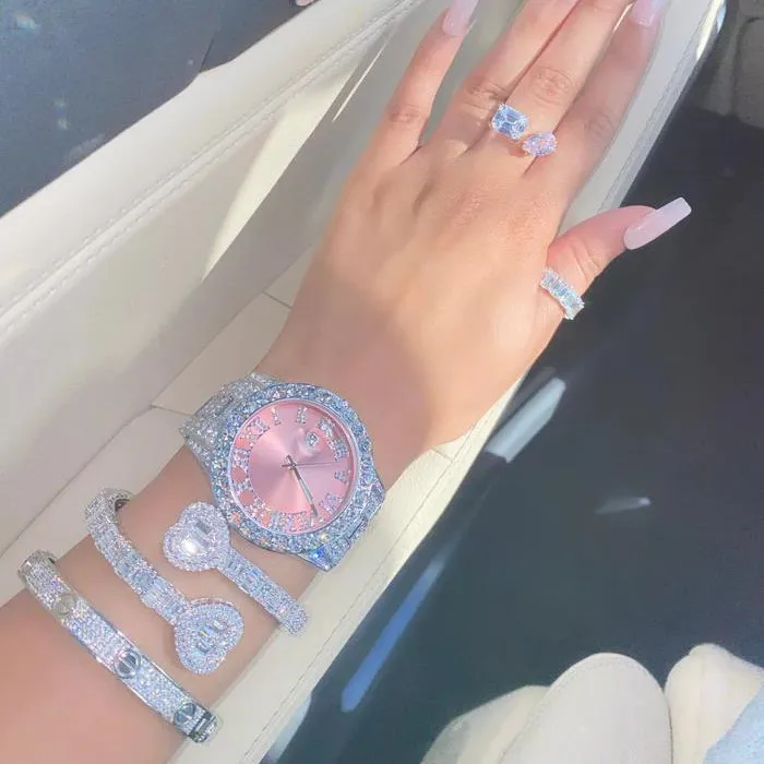 New Baguette Heart Bangles for Women Bling Iced Out Cubic Zirconia 8 Inches Bracelets Fashion Hip Hop Jewelry for Drop Shipping
New Baguette Heart Bangles for Women Bling Iced Out Cubic Zirconia 8 Inches Bracelets Fashion Hip Hop Jewelry for Drop Shipping