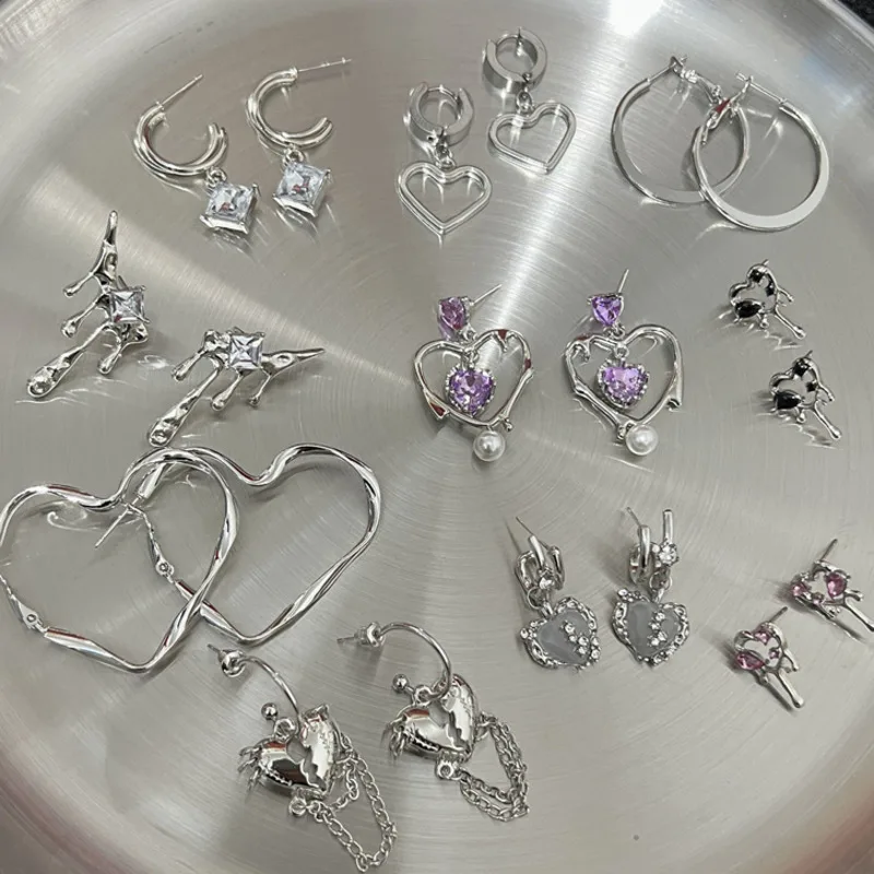 Korean Fashion Punk Silver Needle Earrings For Women Geometry Water Droplets Ear Studs Personality Creativity Luxury Jewelry
Korean Fashion Punk Silver Needle Earrings For Women Geometry Water Droplets Ear Studs Personality Creativity Luxury Jewelry