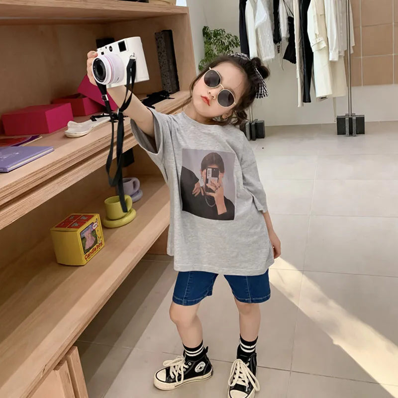 Новинка лета 2022, серая свободная футболка с горячим тиснением, одежда для маленьких девочек, топ, рубашка 5-37
Новинка лета 2022, серая свободная футболка с горячим тиснением, одежда для маленьких девочек, топ, рубашка 5-37