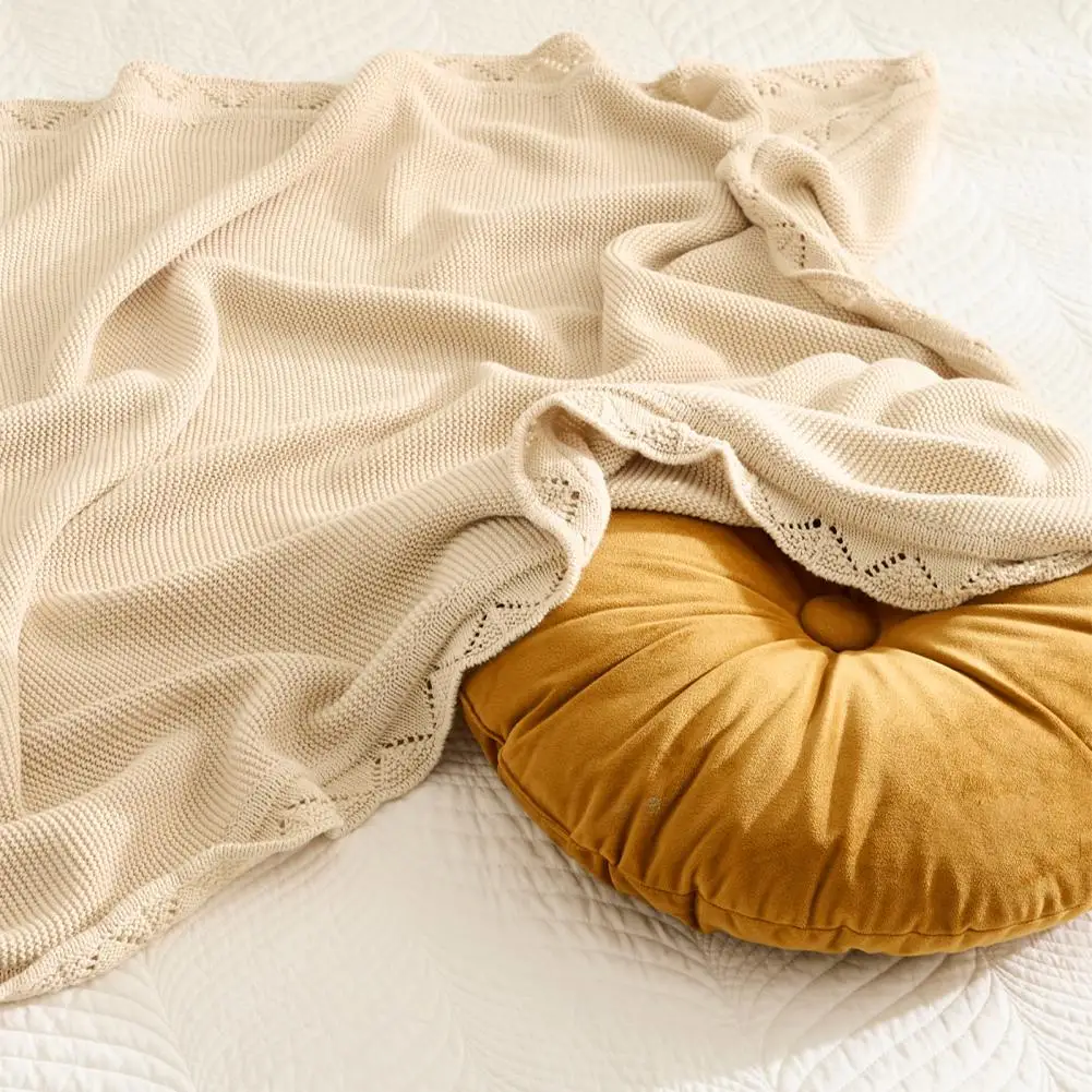 Solid Color Knitted Blanket Lightweight Comfortable Breathable Machine Washable Super Soft Throw Blanket 80 X 100cm Wholesale
Solid Color Knitted Blanket Lightweight Comfortable Breathable Machine Washable Super Soft Throw Blanket 80 X 100cm Wholesale