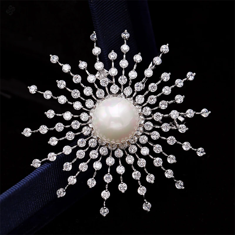 6*6 CM Round Snowflake Style Women's AAA Grade Zircon Inlaid Gem Pearl Brooches Pin
6*6 CM Round Snowflake Style Women's AAA Grade Zircon Inlaid Gem Pearl Brooches Pin