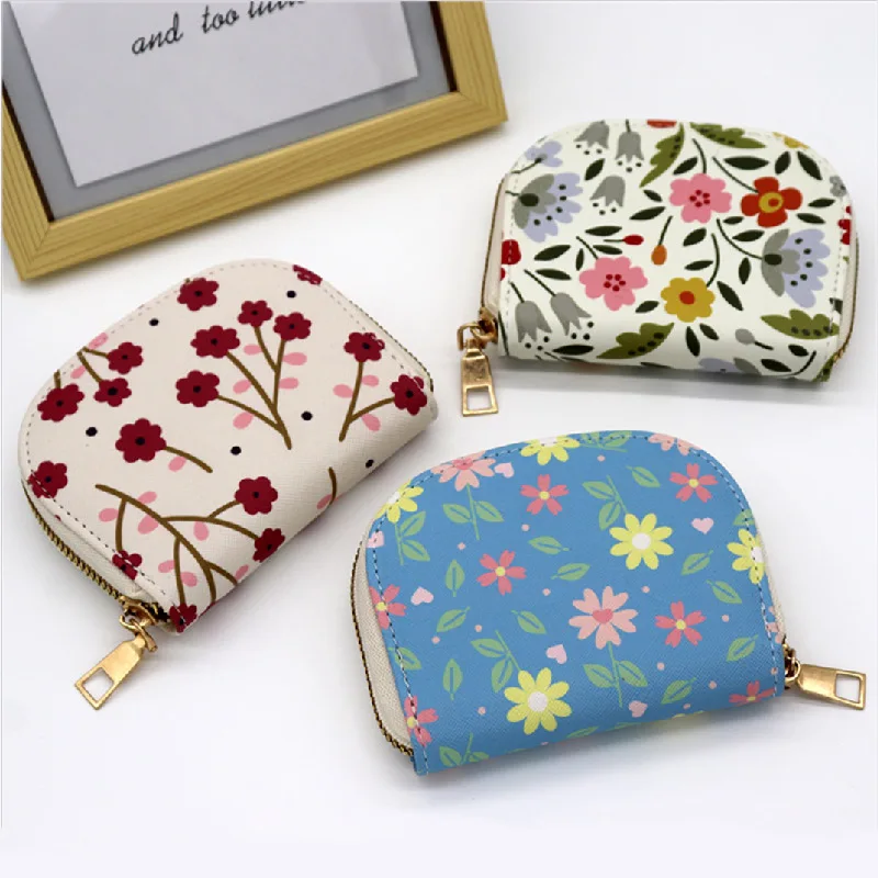 Floral Printed Card Holder Multiple Card Slots Large Capacity Card Holder Refreshing Coin Purse Credit Card Cover Cash Storage
Floral Printed Card Holder Multiple Card Slots Large Capacity Card Holder Refreshing Coin Purse Credit Card Cover Cash Storage