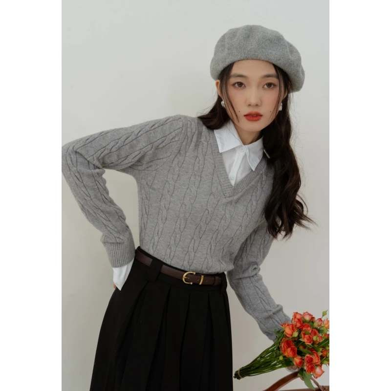 Women's Clothes Grey Sweater Splicing Two Fake Pieces Fashion Vintage Lazy Wind Winter Female Long Sleeve Knitting Pullover
Women's Clothes Grey Sweater Splicing Two Fake Pieces Fashion Vintage Lazy Wind Winter Female Long Sleeve Knitting Pullover