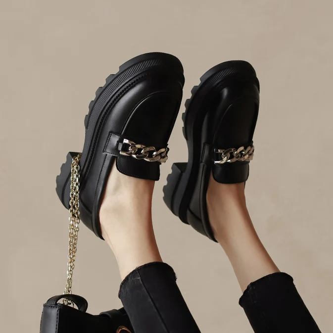 Chunky Loafers Women Patent Leather Platform Shoes Round Toe Metal Chain Slip on Ladies Kawaii Shoes Woman Lolita mary jane Shoe
Chunky Loafers Women Patent Leather Platform Shoes Round Toe Metal Chain Slip on Ladies Kawaii Shoes Woman Lolita mary jane Shoe