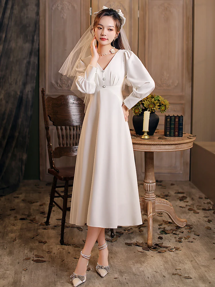 Licensed small white skirt long sleeve registration 2021 new autumn and winter pregnant women large light wedding dress
Licensed small white skirt long sleeve registration 2021 new autumn and winter pregnant women large light wedding dress