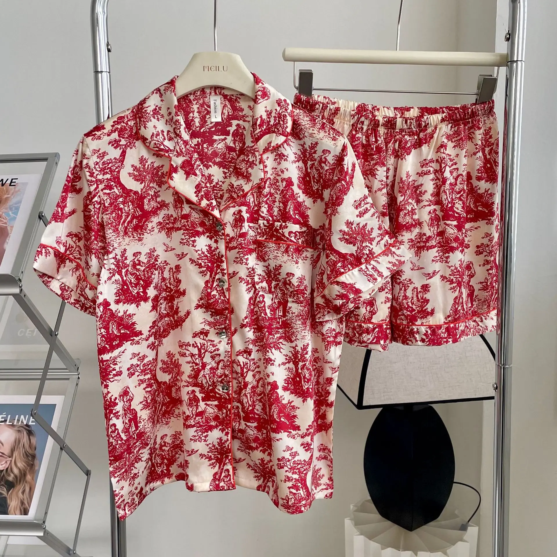 Женская пижама с принтом, Шелковый высокий комплект, домашняя одежда с цветочным принтом, брюки с длинным рукавом, повседневный костюм на ве... 
Женская пижама с принтом, Шелковый высокий комплект, домашняя одежда с цветочным принтом, брюки с длинным рукавом, повседневный костюм на ве...