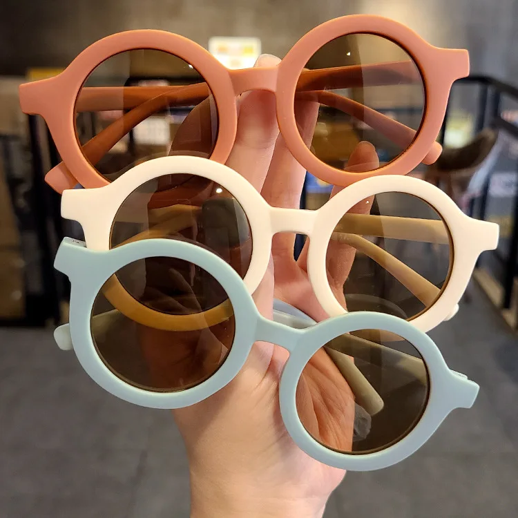 Children's Sunglasses Parent-child Frosted Glasses New Decorative Runway Shades for 1-8 Year Olds Trendy Children's Sunglasses
Children's Sunglasses Parent-child Frosted Glasses New Decorative Runway Shades for 1-8 Year Olds Trendy Children's Sunglasses
