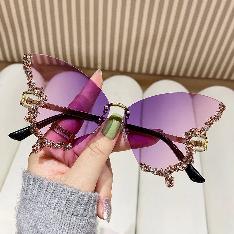 Luxury Diamond Butterfly Sunglasses Women Brand Vintage Rimless Oversized Sun Glasses Ladies Eyewear Gafas De Sol
Luxury Diamond Butterfly Sunglasses Women Brand Vintage Rimless Oversized Sun Glasses Ladies Eyewear Gafas De Sol