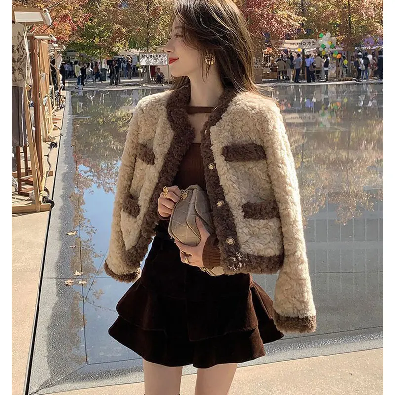 Vintage Khaki Cropped Jacket Women Fall Winter Thick Warm Fashion Sweet Long Sleeve Plush Pocket Cardigan Coat Korean Outerwear
Vintage Khaki Cropped Jacket Women Fall Winter Thick Warm Fashion Sweet Long Sleeve Plush Pocket Cardigan Coat Korean Outerwear