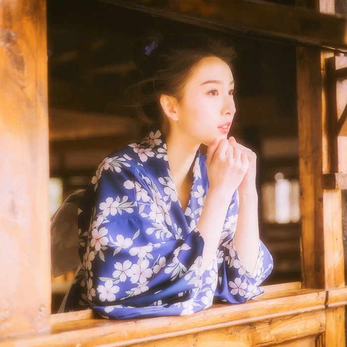 Japanese Kimono Traditional Vintage Blue Cherry Blossom Print Red Sash Large Sleeve Cosplay Geisha Kimono Women Disfraces Mujer
Japanese Kimono Traditional Vintage Blue Cherry Blossom Print Red Sash Large Sleeve Cosplay Geisha Kimono Women Disfraces Mujer