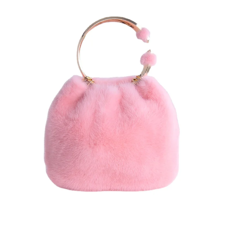 High Quality Luxury Ring Mink Fur Pink Hand Carrying Fur Bag Fashion Mink Fur Women's Bag Small Crossbody round Bag 
High Quality Luxury Ring Mink Fur Pink Hand Carrying Fur Bag Fashion Mink Fur Women's Bag Small Crossbody round Bag