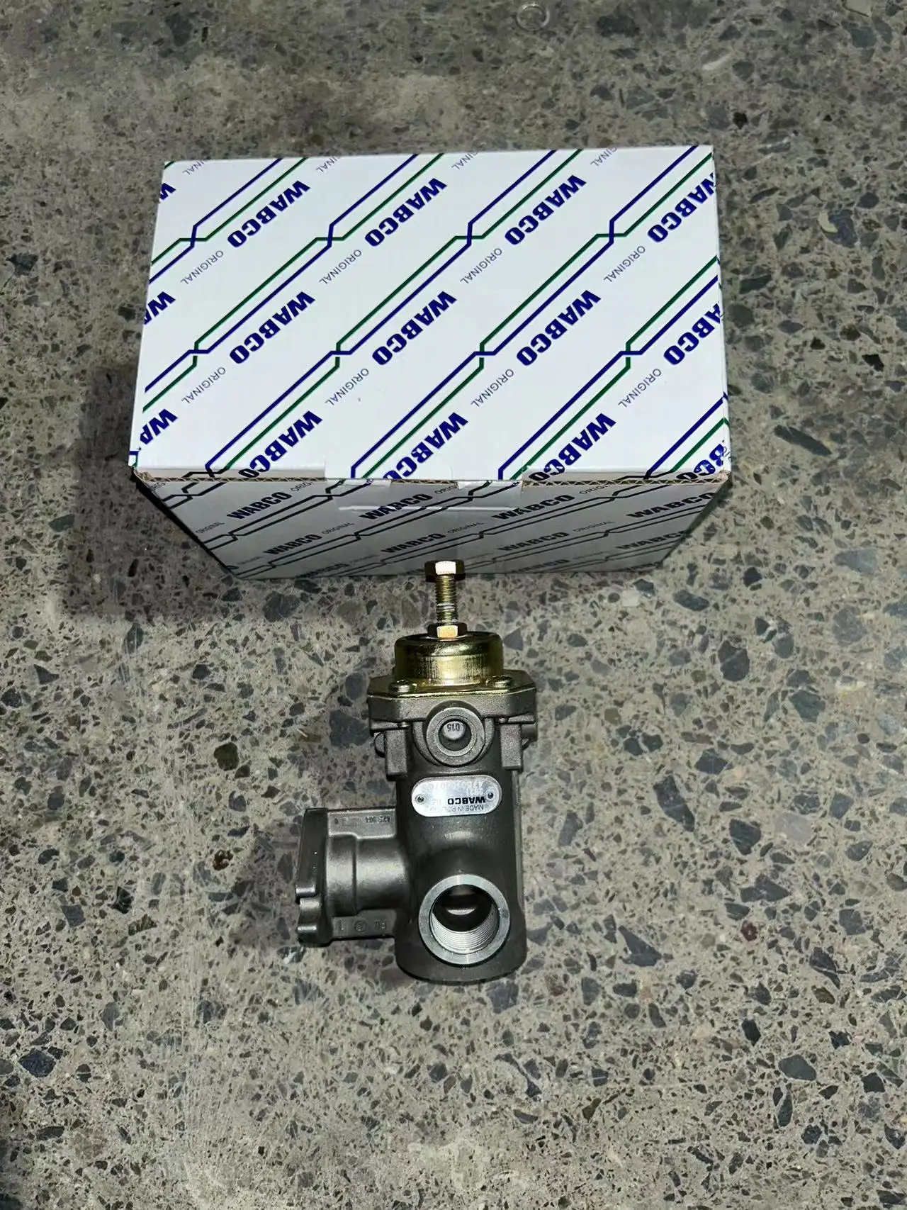 4750100070 81521016059 A0034291544 4606451 7730230, ограничительный клапан давления
4750100070 81521016059 A0034291544 4606451 7730230, ограничительный клапан давления