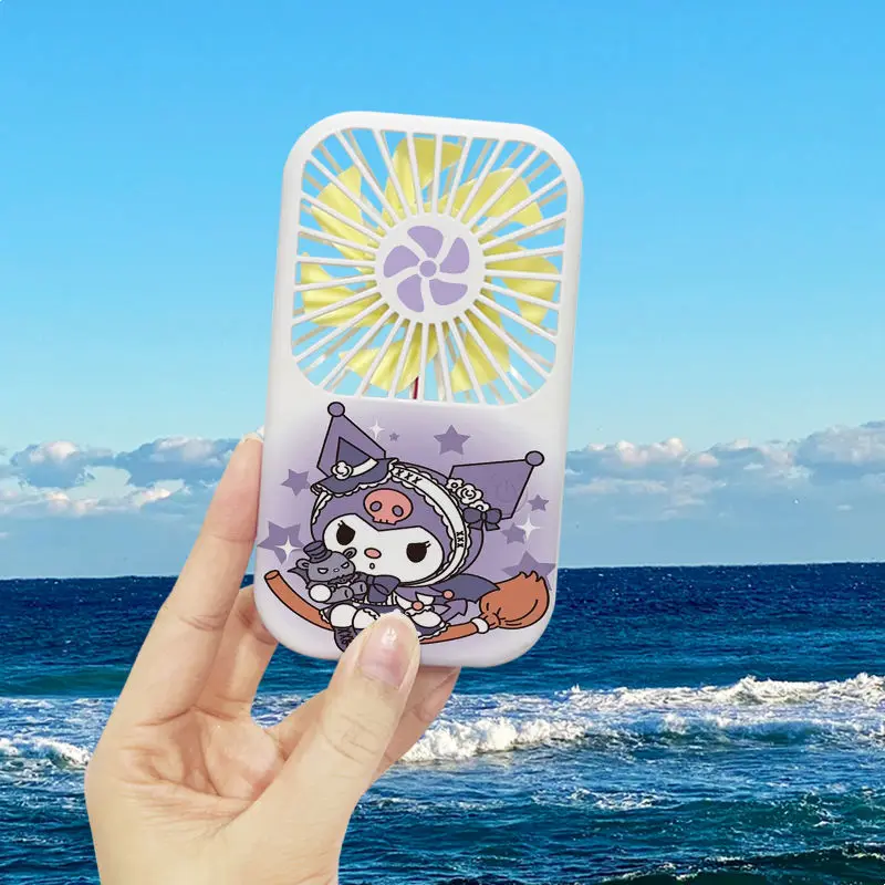 Kawaii Sanrio портативный вентилятор Kuromi мультфильм Бесшумная Usb зарядка уличный с подставкой портативный мини вентилятор пара милый студенческий подарок
Kawaii Sanrio портативный вентилятор Kuromi мультфильм Бесшумная Usb зарядка уличный с подставкой портативный мини вентилятор пара милый студенческий подарок