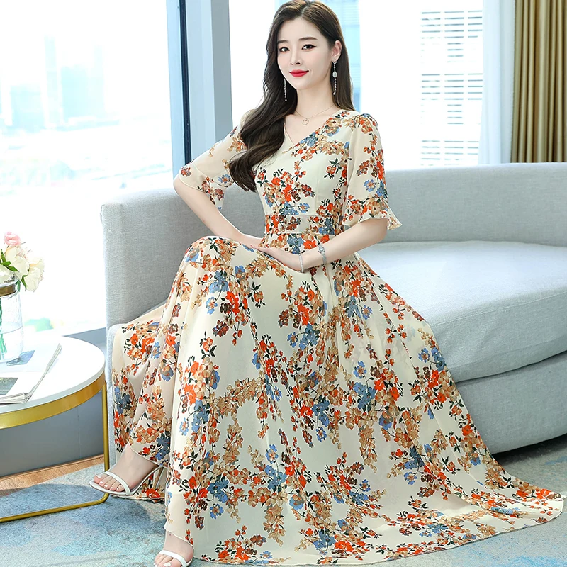 2022 Summer Chiffon Boho Beach Long Dress Women Fashion Black Flower Print V-neck Short Sleeve Maxi Dress Elegant Party Vestidos
2022 Summer Chiffon Boho Beach Long Dress Women Fashion Black Flower Print V-neck Short Sleeve Maxi Dress Elegant Party Vestidos