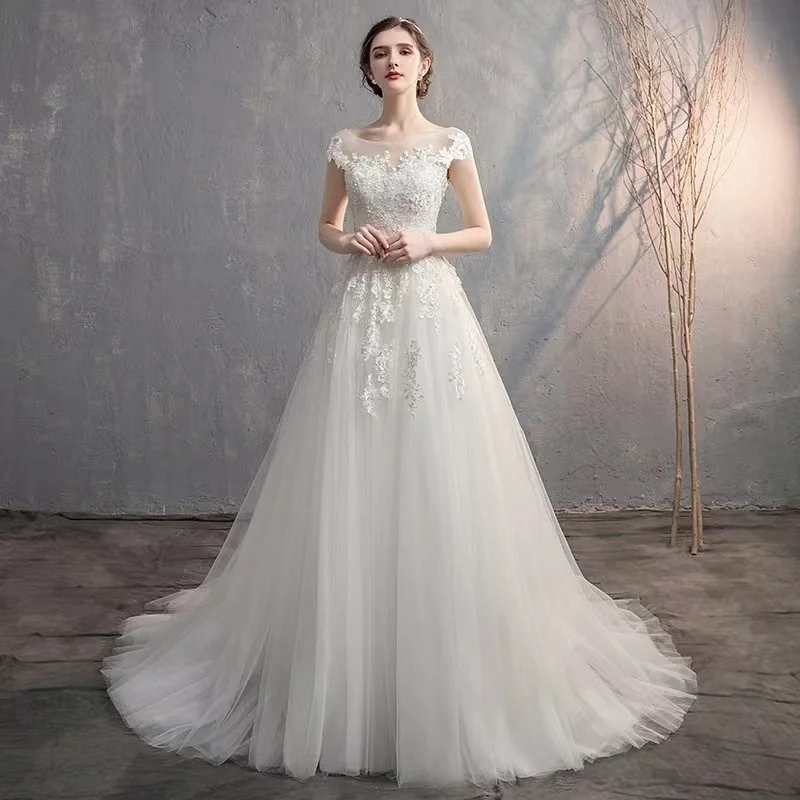 Women White Wedding Is A New Type Of Shoulder Fitting Version A Travel Photo With Small Tail Soft Yarn Thin And Simple
Women White Wedding Is A New Type Of Shoulder Fitting Version A Travel Photo With Small Tail Soft Yarn Thin And Simple