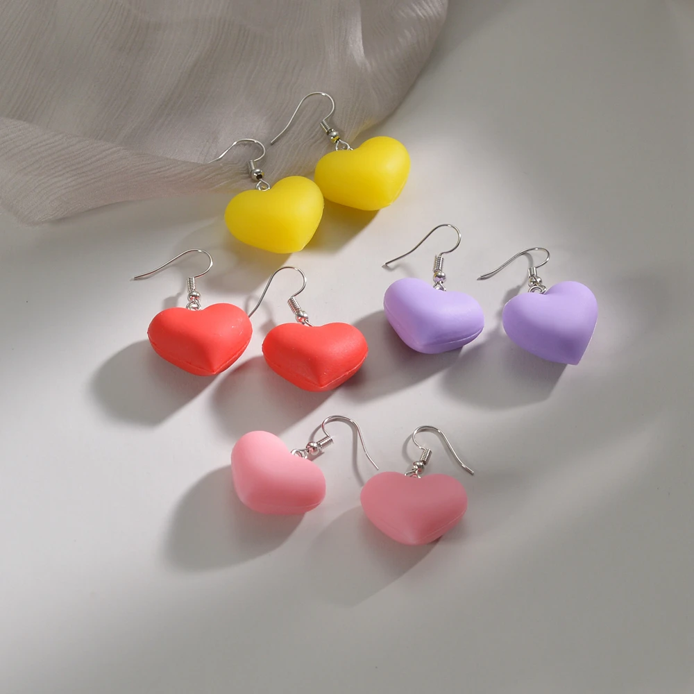 New Fresh Girl Heart Rubber Sweet Peach Pendant Girl Heart Heart Heart Heart Earrings Simple and Versatile Women's Earrings
New Fresh Girl Heart Rubber Sweet Peach Pendant Girl Heart Heart Heart Heart Earrings Simple and Versatile Women's Earrings