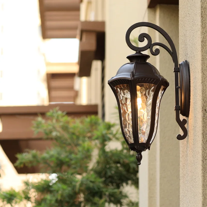European Outdoor Wall Lamp Fixture Retro Porch Light Vintage Led Night Lighting For House Gate Patio Garden Waterproof Luminaire 
European Outdoor Wall Lamp Fixture Retro Porch Light Vintage Led Night Lighting For House Gate Patio Garden Waterproof Luminaire