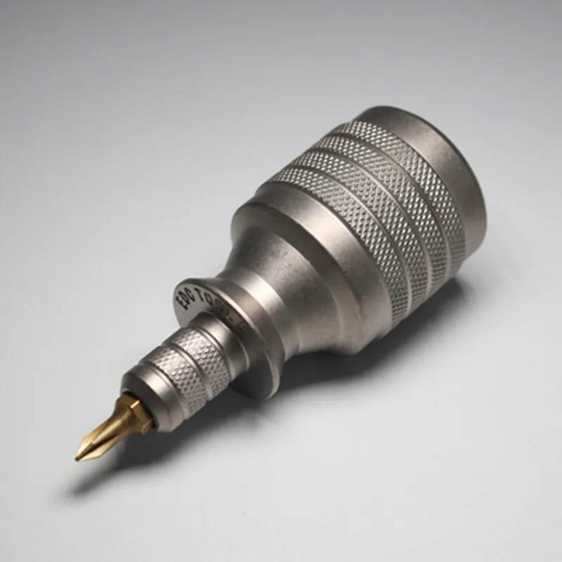 Small steel gun titanium alloy multifunctional modular screwdriver palm screwdriver EDC decompression tool
Small steel gun titanium alloy multifunctional modular screwdriver palm screwdriver EDC decompression tool