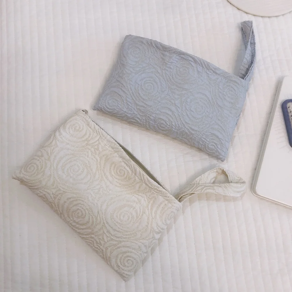 Small Women's Cosmetic Make Up Bag Mini Solid Color Cotton Cosmetics Organizer Bag Little Purse Zipper Coin Sanitary Towel Pouch
Small Women's Cosmetic Make Up Bag Mini Solid Color Cotton Cosmetics Organizer Bag Little Purse Zipper Coin Sanitary Towel Pouch