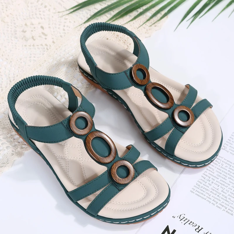 2022 Summer new fashion Women Sandals diamond soft bottom casual comfortable flat sandals large size Female beach sandals 
2022 Summer new fashion Women Sandals diamond soft bottom casual comfortable flat sandals large size Female beach sandals