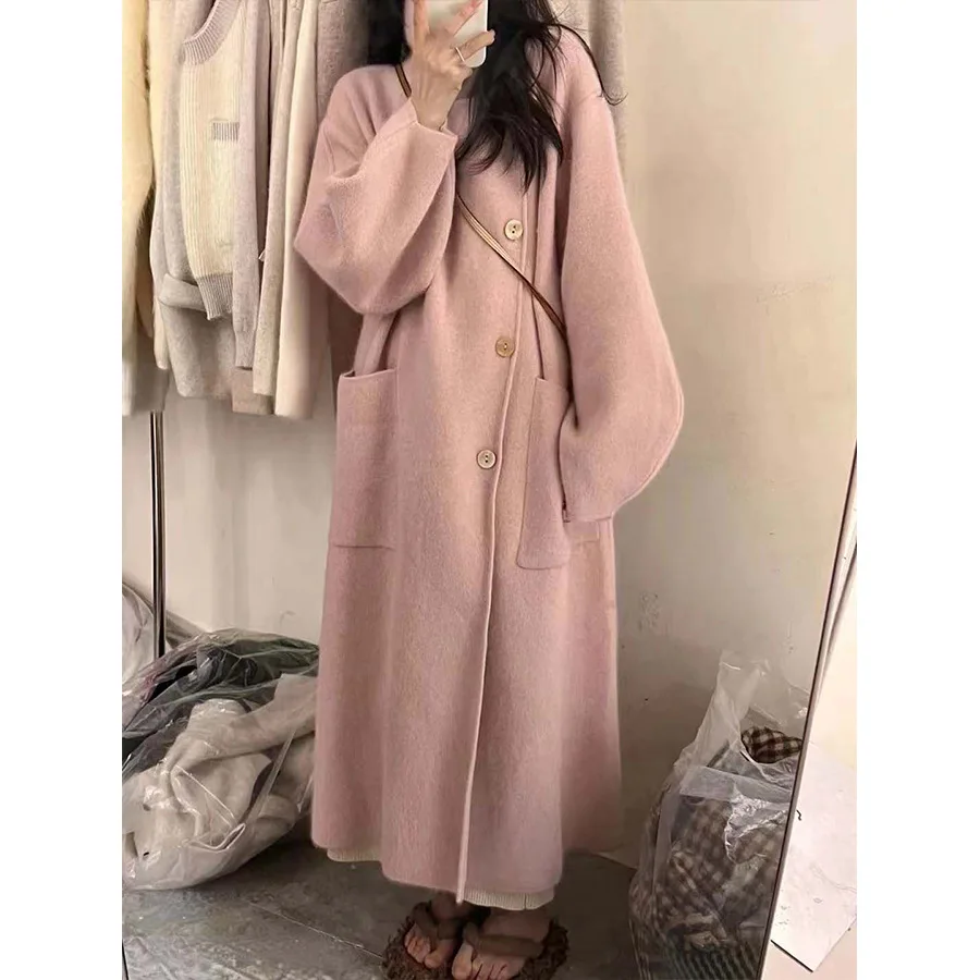 SuperAen 2022 Autumn and Winter New European Design Temperament Loose Long Sweater Women's Coat
SuperAen 2022 Autumn and Winter New European Design Temperament Loose Long Sweater Women's Coat
