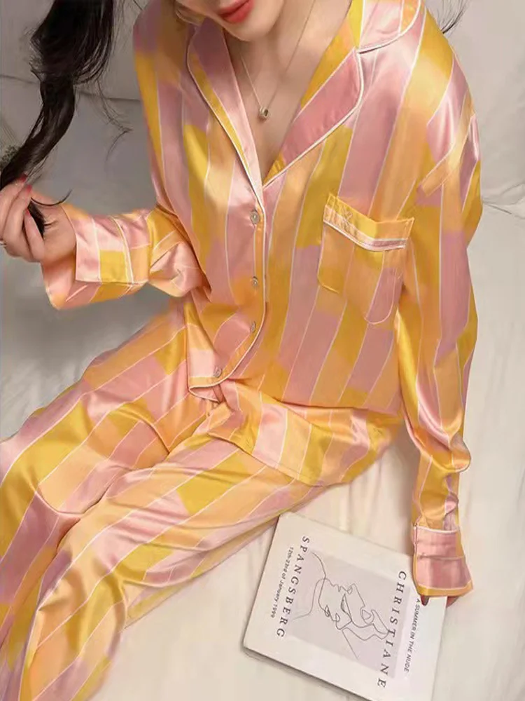 spring Satin 2 Piece Set Sexy Pajamas Black stripe Pajama Sets With Pants Loose Intimate Lingerie Sleepwear Women Pj Set
spring Satin 2 Piece Set Sexy Pajamas Black stripe Pajama Sets With Pants Loose Intimate Lingerie Sleepwear Women Pj Set
