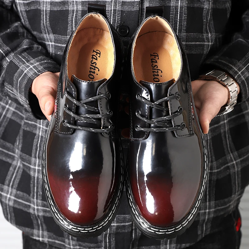 Luxury Brand Handmade Men Shoes 2023 New High Quality Solid Dress Shoes for Men Oxfords Leather Mens Casual Shoes Big Size 38-46 
Luxury Brand Handmade Men Shoes 2023 New High Quality Solid Dress Shoes for Men Oxfords Leather Mens Casual Shoes Big Size 38-46