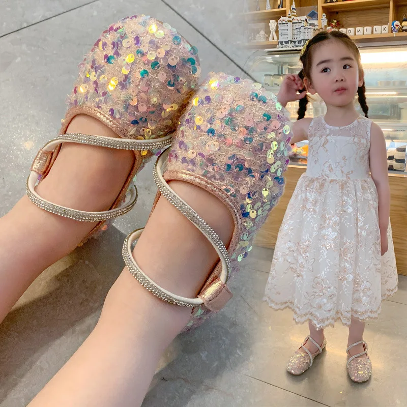 Zapatillas 2022 Spring & Autumn Girls Fashion Sequins Princess Shoes Soft Soles Non-slip Versatile Show Flats Causal zapatos
Zapatillas 2022 Spring & Autumn Girls Fashion Sequins Princess Shoes Soft Soles Non-slip Versatile Show Flats Causal zapatos