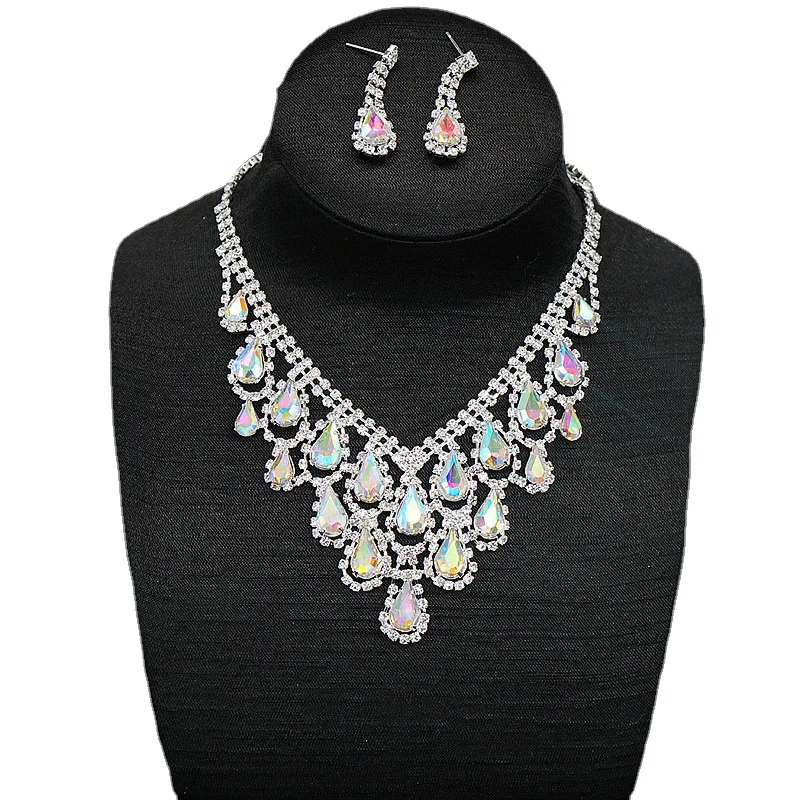 Fashion Crystal Bride Jewelry Set Rhinestone Silver-plated Wedding Dress Banquet Necklace Earring Set Ladies Gift
Fashion Crystal Bride Jewelry Set Rhinestone Silver-plated Wedding Dress Banquet Necklace Earring Set Ladies Gift