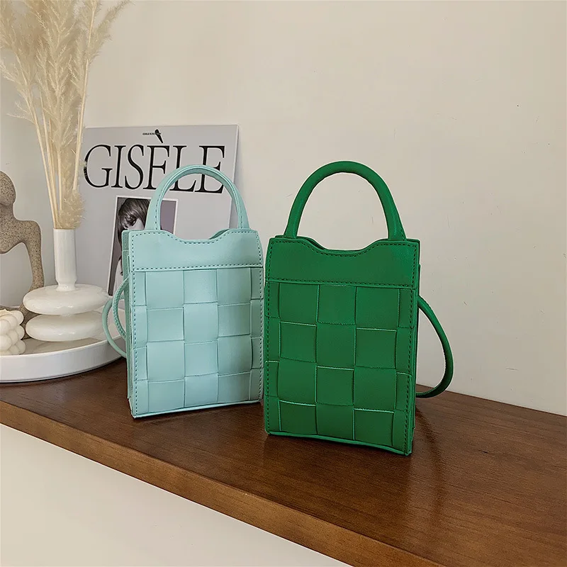 Pu Leather Woven Phone Bag Women Small Square Bag with Short Handle Summer New Designer Shoulder Crossbody Bag Purse Sac A Main
Pu Leather Woven Phone Bag Women Small Square Bag with Short Handle Summer New Designer Shoulder Crossbody Bag Purse Sac A Main