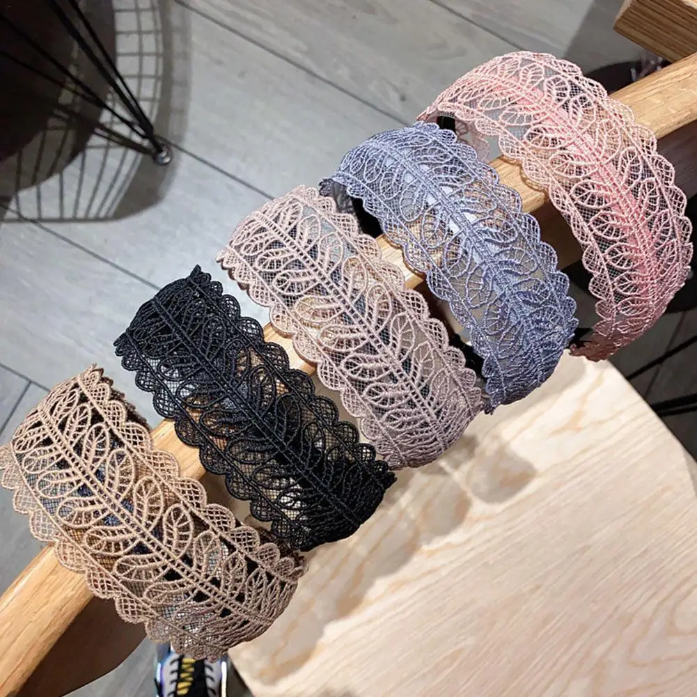 Retro Lace Headband Ladies Fashion Lace Hair Band Toothed Non-Slip Girls Headband Flower Hairband Hair Hoop Hair Accessories
Retro Lace Headband Ladies Fashion Lace Hair Band Toothed Non-Slip Girls Headband Flower Hairband Hair Hoop Hair Accessories
