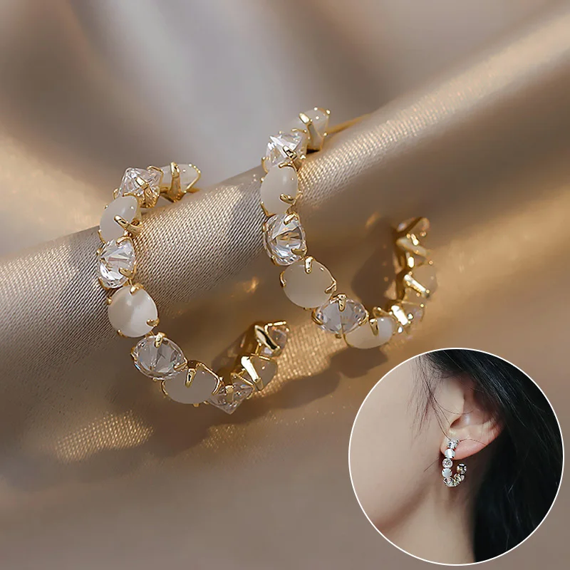 Women C-shaped Earrings with Opals Rhinestone Inlay Ear Hoop Pendants Piercing Gold Color Party Wedding Accessories Jewelry Gift
Women C-shaped Earrings with Opals Rhinestone Inlay Ear Hoop Pendants Piercing Gold Color Party Wedding Accessories Jewelry Gift