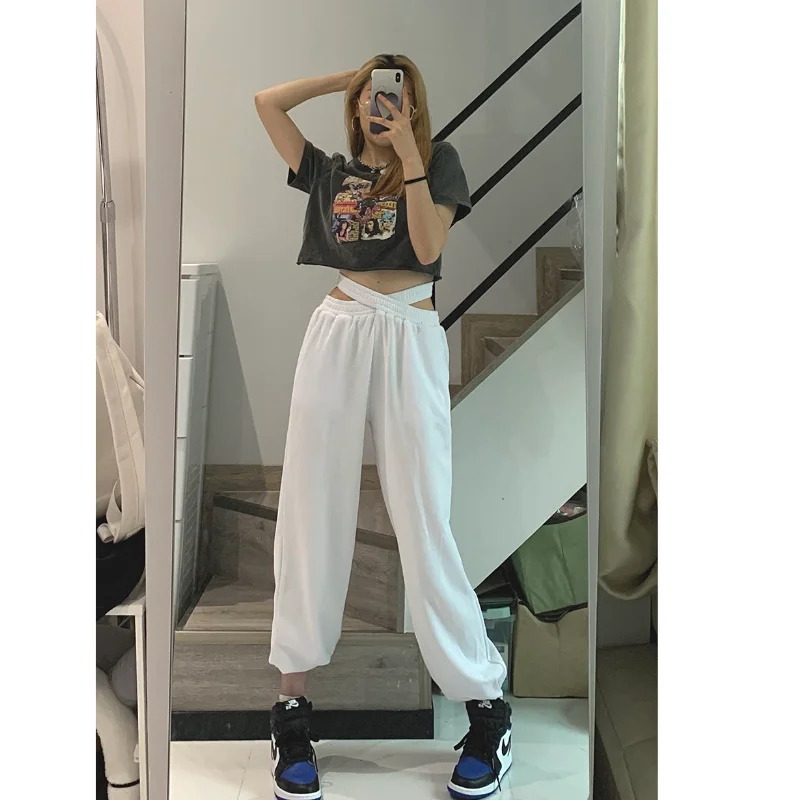 Cross Strap Sports Casual Pants Ankle Straps Pants Women 2023 New High Waist Loose Straight Love Pocket Casual Sports Trousers
Cross Strap Sports Casual Pants Ankle Straps Pants Women 2023 New High Waist Loose Straight Love Pocket Casual Sports Trousers